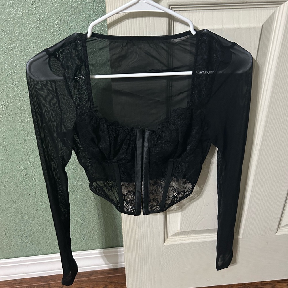 Elegant Black Lace Crop Top